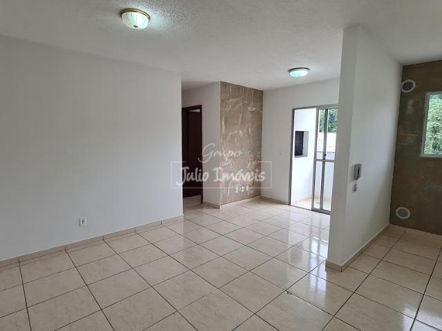 Apartamento com 02 dormitórios Souza Cruz