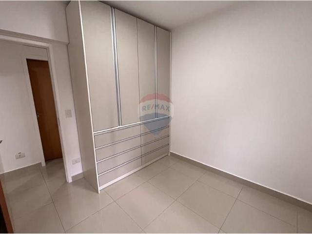 APARTAMENTO COM 02 DORMITÓRIOS SENDO 01 SUITE COM 02 VAGAS COBERTAS DE GARAGEM