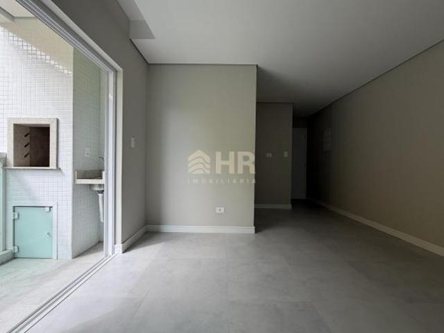 Apartamento com 02 suítes e 01 vaga de garagem em