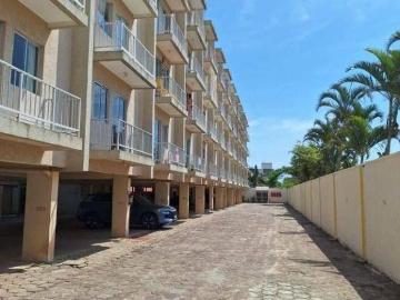Apartamento com 02 quartos à venda, 39 m² úteis com garagem por R$ 320.000 a 02 quadras do mar de