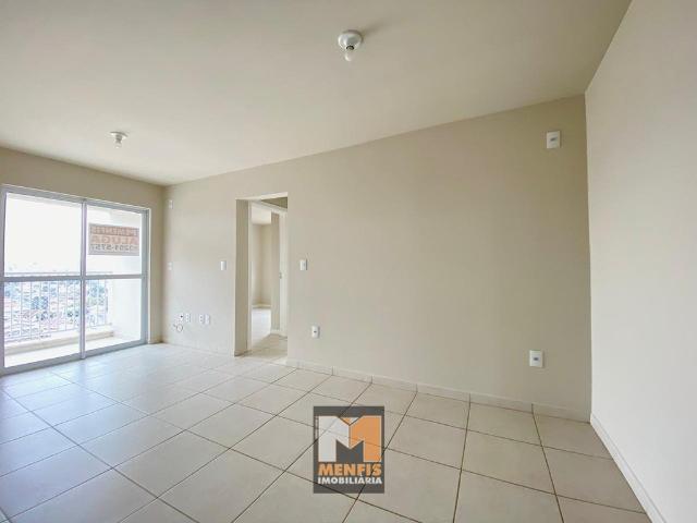 Apartamento com 02 quartos no Vila Nova