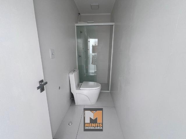 Apartamento com 02 Quartos no Bairro Coral