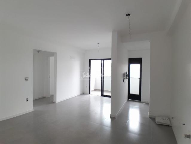 Apartamento com 02 quartos próximo a Unifebe