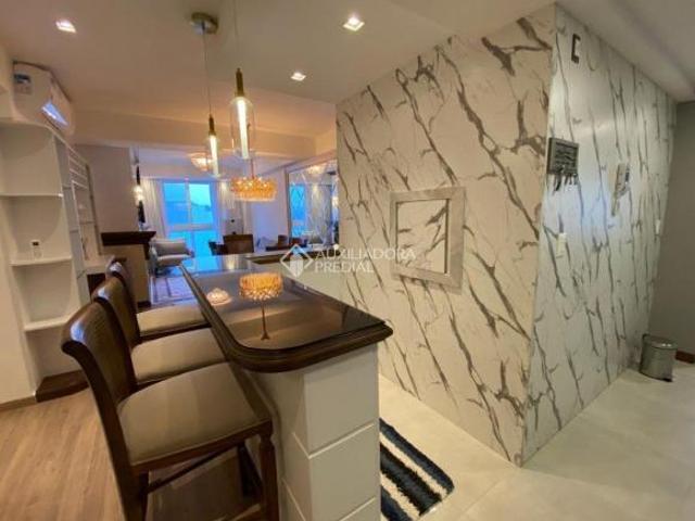Apartamento com 02 quartos, sendo 02 suítes e lavabo à venda em Gramado