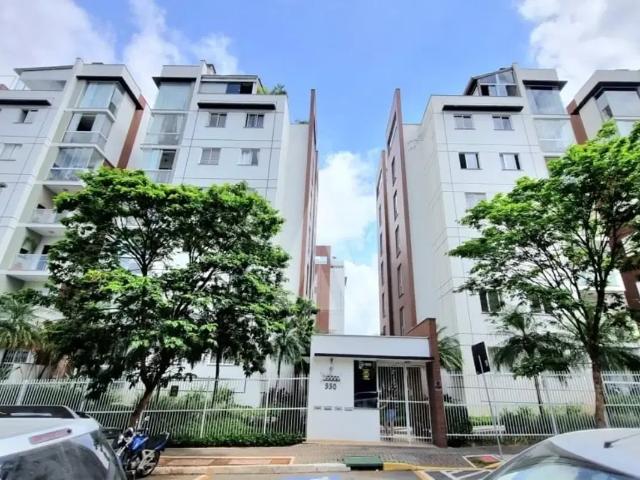 Apartamento com 02 quartos, sendo uma suíte no bairro Floresta, armários sob medida, churrasqueira