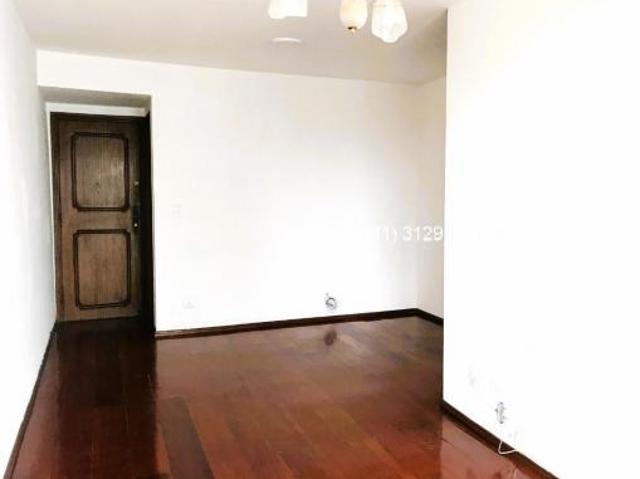 Apartamento com 03 dormitórios, 01 vaga, andar alto, varanda, vista panorâmica. Piscina, salão de fe