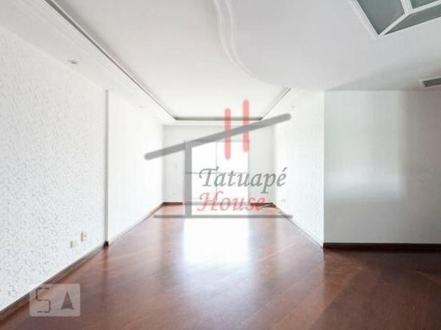 Apartamento com 03 dormitórios e 01 vaga