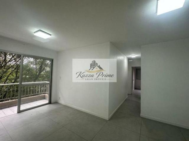Apartamento com 03 dormitórios no Jardim Marajoara