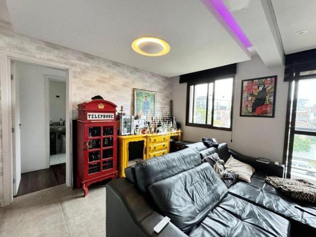 APARTAMENTO COM 03 QUARTOS 02 VAGAS DE GARAGEM