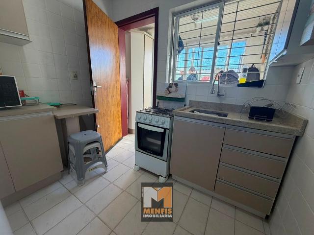 Apartamento com 03 Quartos No Bairro São Cristóvão