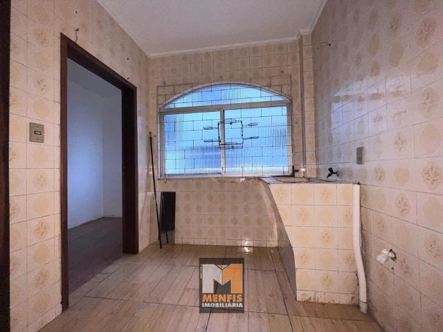 Apartamento com 03 Quartos no Centro