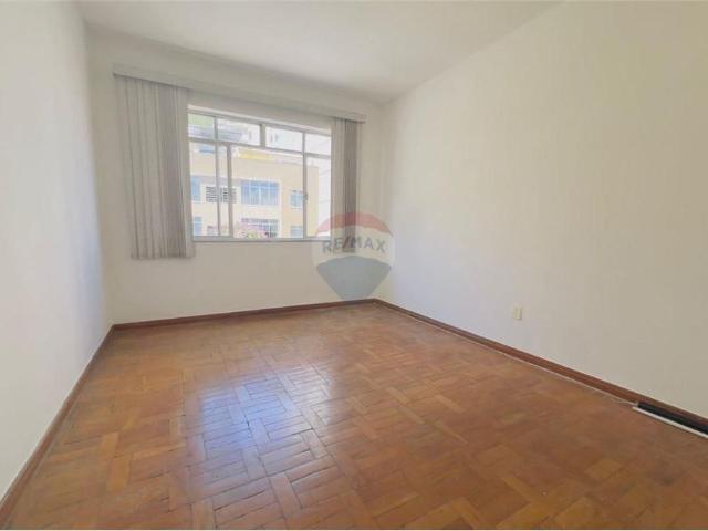 Apartamento com 03 quartos para locação na Olegário Maciel