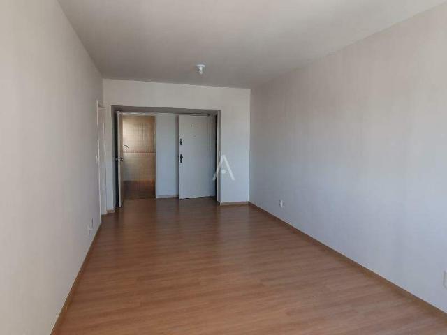 Apartamento com 03 quartos para locação, no centro de Cascavel Pr