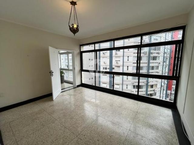 Apartamento com 03 quartos sendo 01 suíte Gonzaga com vista livre para o mar