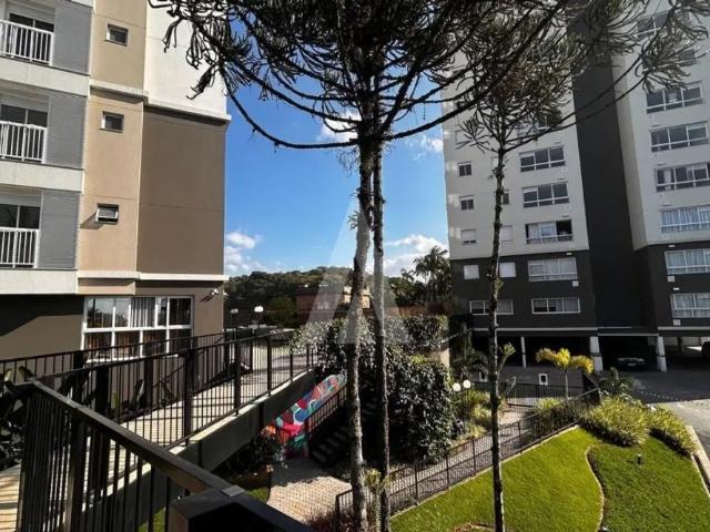 Apartamento com 03 quartos, sendo 01 suíte no bairro no Glória