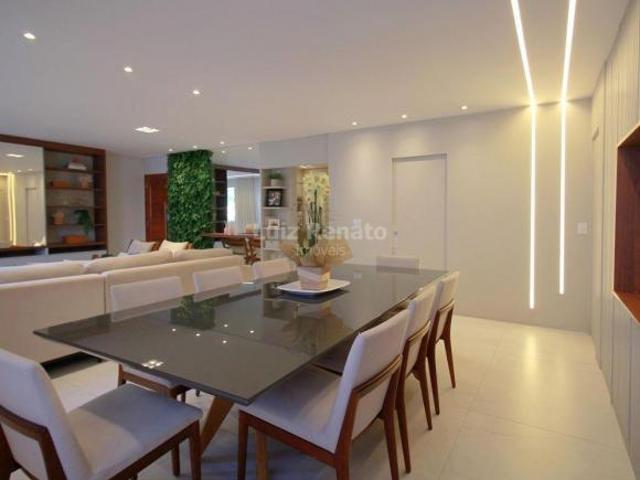 Apartamento com 04 quartos 03 suítes e 03 vagas no bairro Santa Lúcia