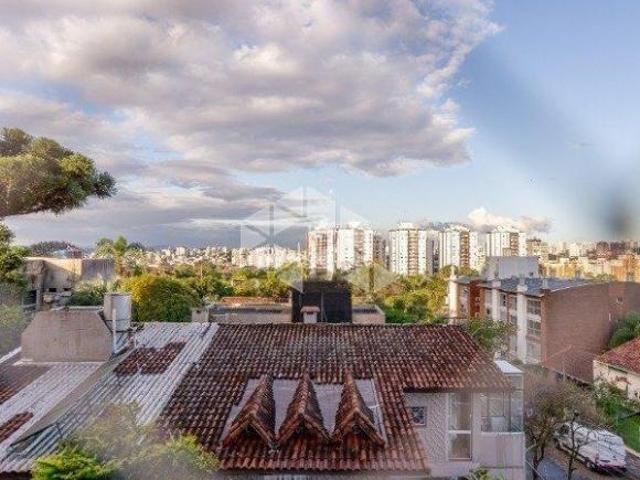 Apartamento com 105m², churrasqueira e duas vagas, no Boa Vista