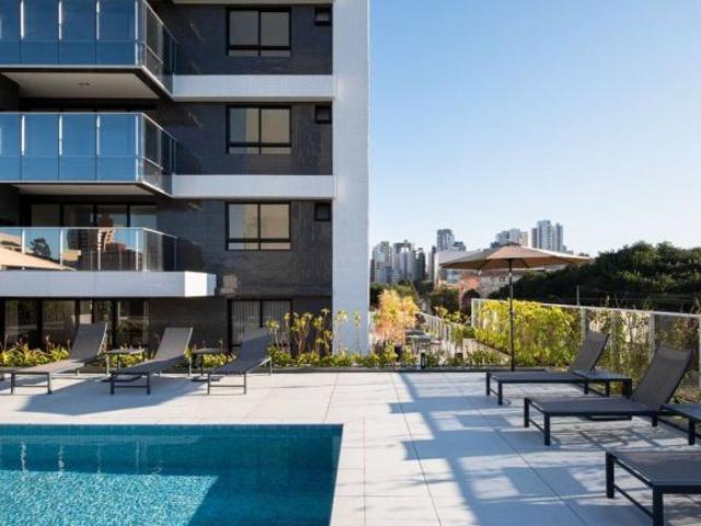Apartamento com 107 m² e 3 quartos à venda em Curitiba