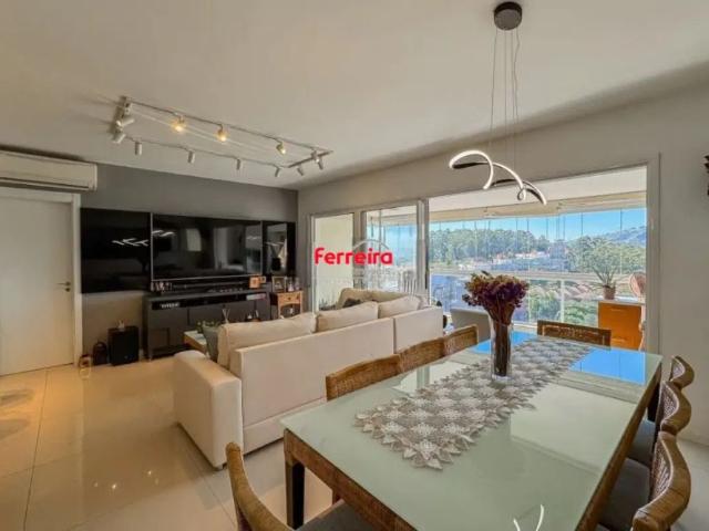 Apartamento com 128m², localizado no bairro Jardim do Salso em Porto Alegre/RS