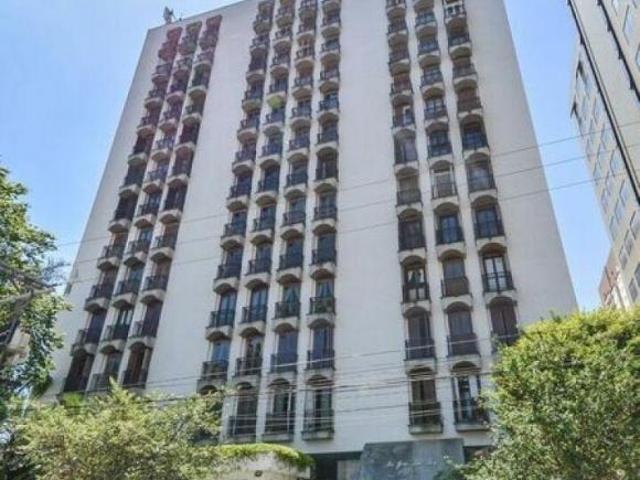 Apartamento com 136 m 3 dormitórios sendo 1 suíte com closet sala com 2 ambientes 1 Vaga de garagem