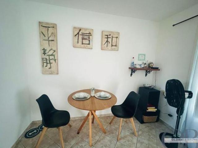 APARTAMENTO COM 1 DORMITÓRIO NA BARRA DA LAGOA