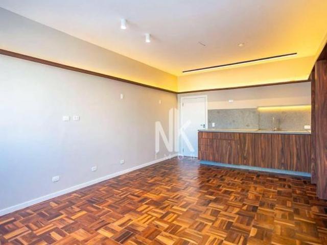 Apartamento com 1 dormitório à venda, 62 m² por R$ 480.000,00 Centro Curitiba/PR