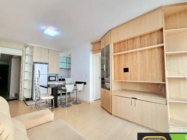 Apartamento com 1 dormitório, bem mobiliado, Edifício Central Station