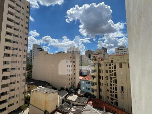 Apartamento com 1 dormitório com garagem na Santa Cecília