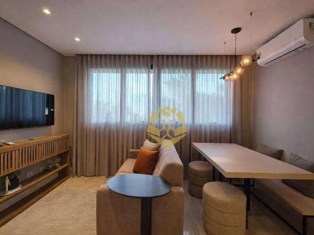 Apartamento com 1 dormitório para alugar, 50 m² por R$ 3.900/mês São Francisco Curitiba/PR