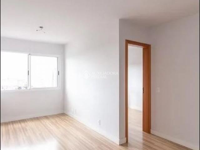 Apartamento com 1 quarto e 41m² para alugar em Santana, Porto Alegre
