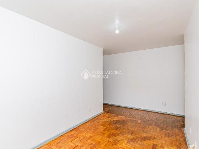 Apartamento com 1 quarto e 42m² para alugar em Jardim Leopoldina, Porto Alegre