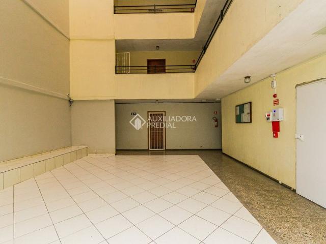 Apartamento com 1 quarto e 44m² para alugar em Humaitá, Porto Alegre