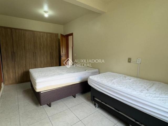 Apartamento com 1 quarto e 45m² para alugar em Centro, Garopaba