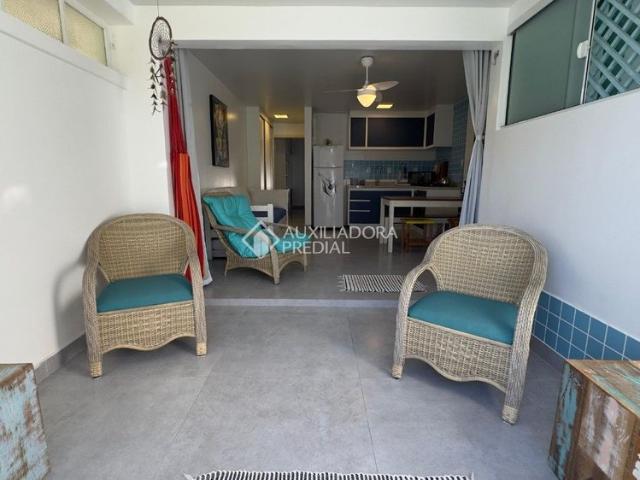 Apartamento com 1 quarto e 45m² para alugar em Centro, Garopaba
