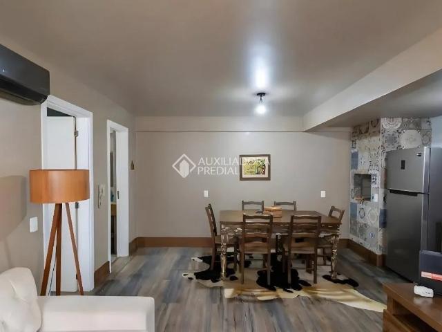 Apartamento com 1 quarto e 45m² para alugar em Santo Antônio, Porto Alegre