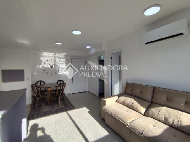 Apartamento com 1 quarto e 45m² para alugar em Vila Ipiranga, Porto Alegre