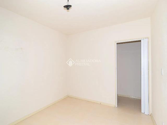 Apartamento com 1 quarto e 57m² para alugar em Santa Tereza, Porto Alegre