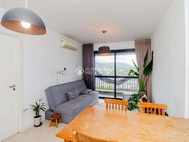 Apartamento com 1 quarto e 54m² para alugar em Jardim Botânico, Porto Alegre