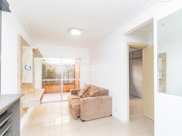 Apartamento com 1 quarto e 60m² para alugar em Jardim Itu, Porto Alegre