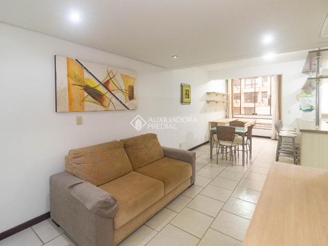 Apartamento com 1 quarto e 61m² para alugar em Centro Histórico, Porto Alegre
