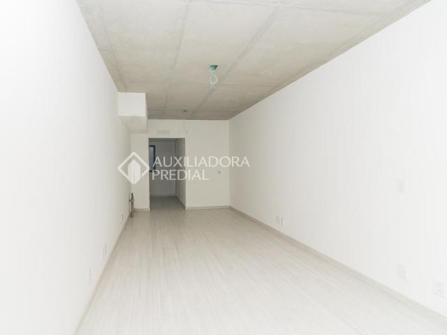 Apartamento com 1 quarto e 61m² para alugar em Azenha, Porto Alegre