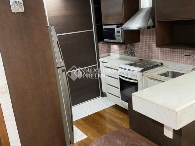 Apartamento com 1 quarto e 77m² para alugar em Moinhos de Vento, Porto Alegre