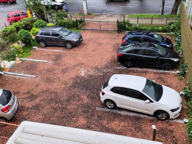 Apartamento com 1 quarto e 26m² para alugar em Azenha, Porto Alegre