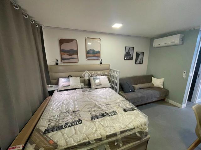 Apartamento com 1 quarto e 32m² para alugar em Cidade Baixa, Porto Alegre