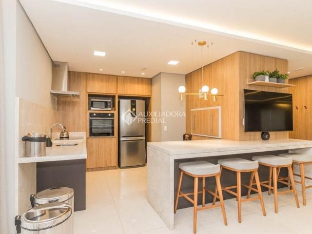 Apartamento com 1 quarto e 37m² para alugar em Partenon, Porto Alegre