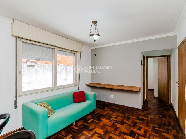 Apartamento com 1 quarto e 37m² para alugar em Passo da Areia, Porto Alegre