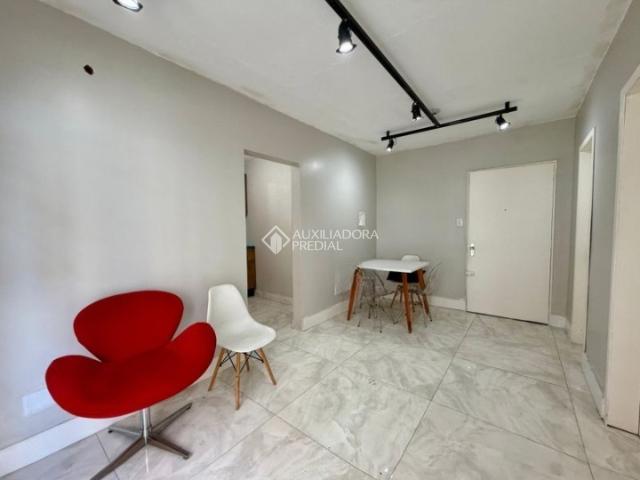 Apartamento com 1 quarto e 38m² para alugar em Azenha, Porto Alegre
