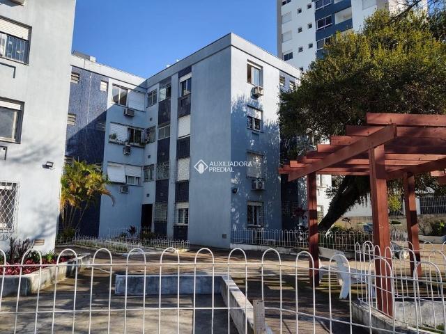 Apartamento com 1 quarto e 39m² para alugar em Passo da Areia, Porto Alegre