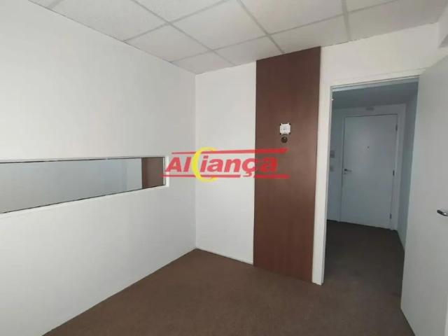 Apartamento com 1 Quarto s e 1 banheiro s para Alugar, 34 m² por R$ 2400 / Mês