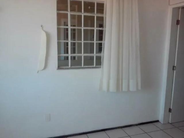 Apartamento com 1 Quarto para alugar, 30m² Cidade dos Funcionários